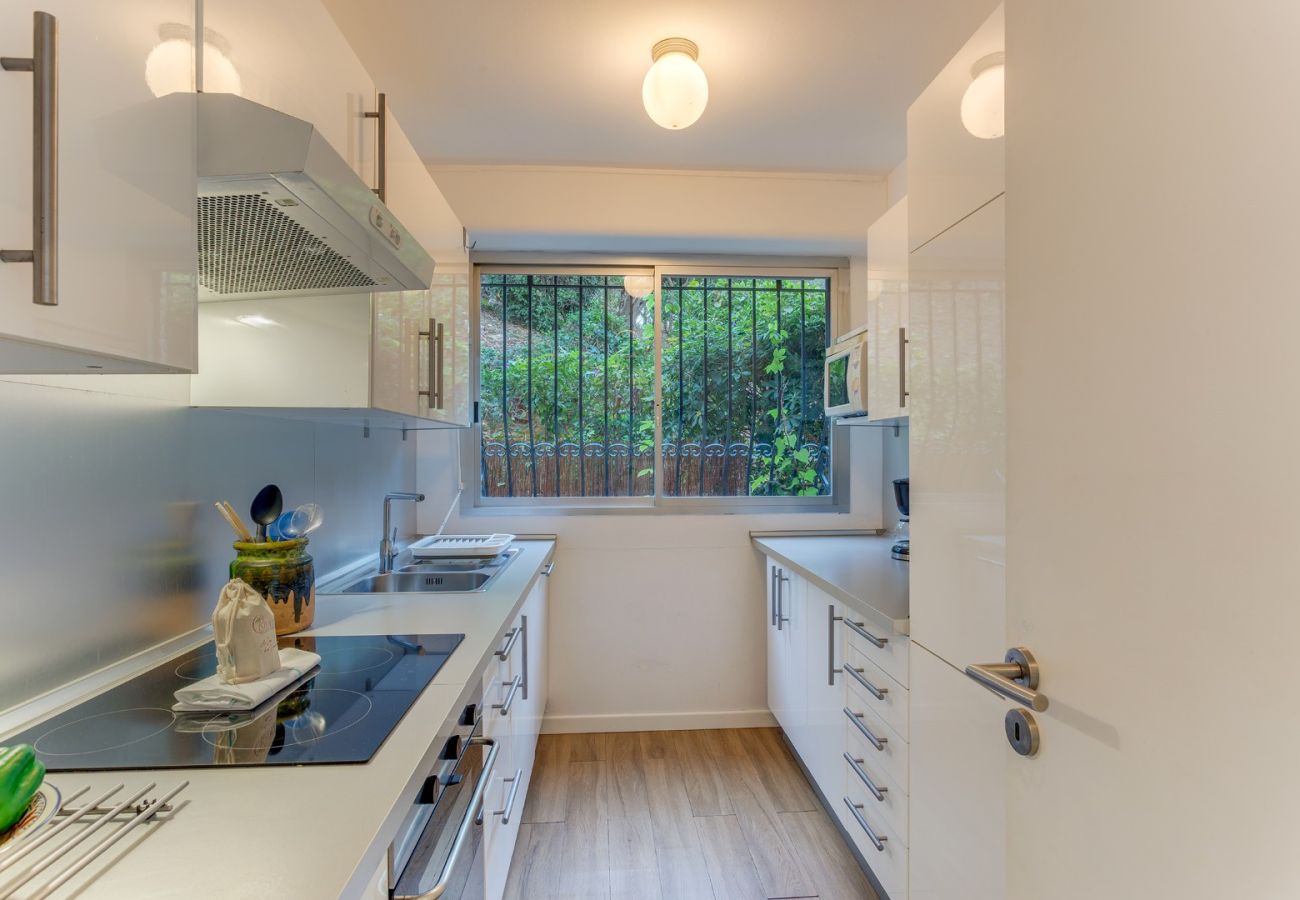 Apartment in Villefranche-sur-Mer - JARDIN FIGUIERS, LARGE TERRACE, SEA VIEW, POOL by RIVIERA HOLIDAY HOMES