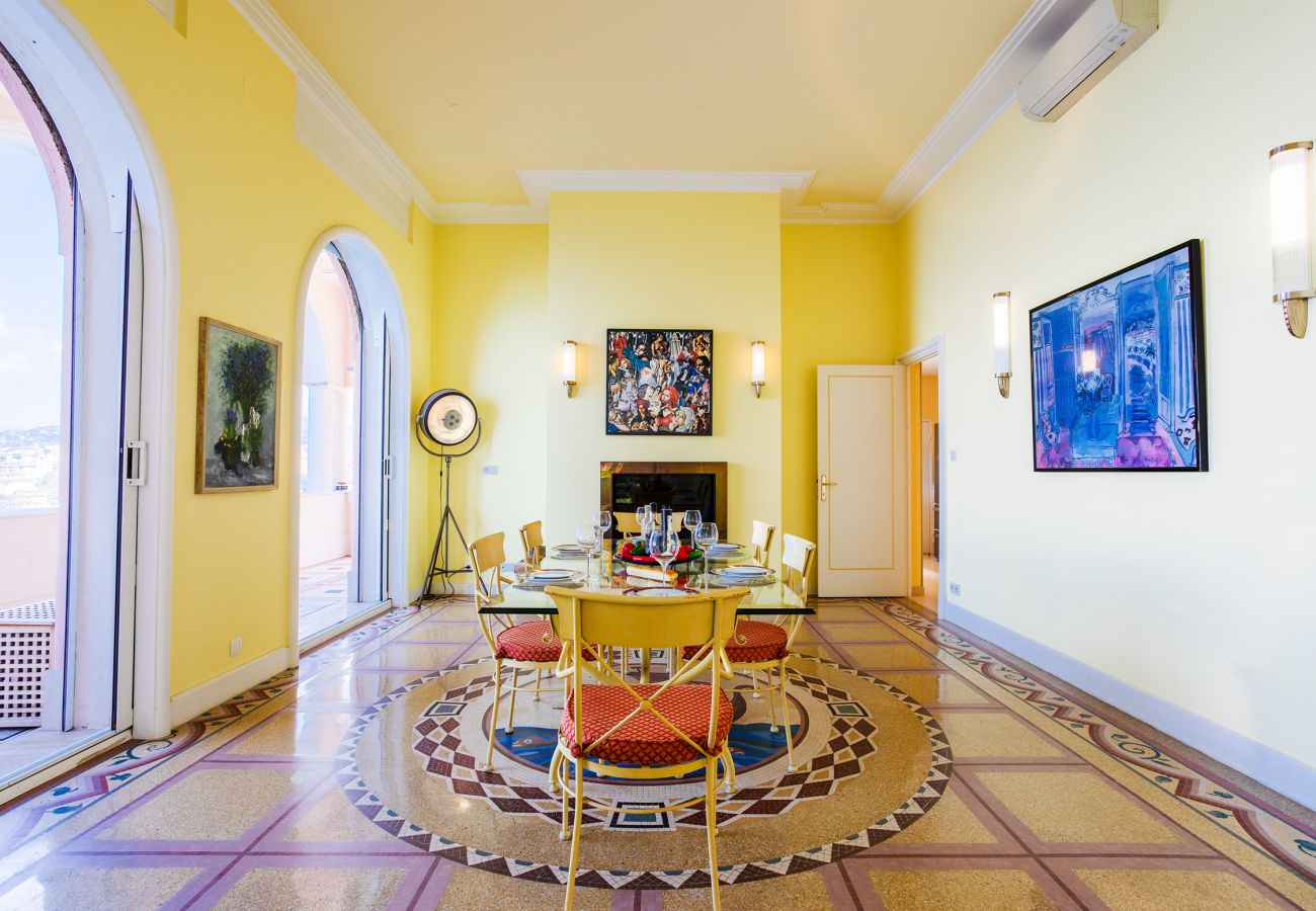 Dining room with air conditioning