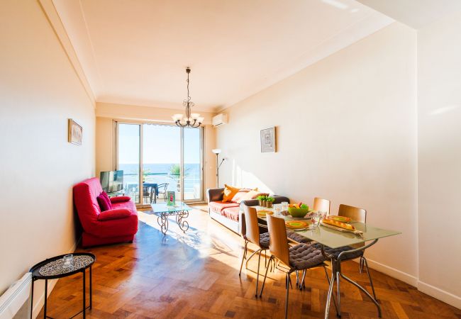 Apartment in Nice - LE FLORIDE, Terrace on the Promenade des Anglais with beautiful sea view by RIVIERA HOLIDAY HOMES Apartment in Nice - LE FLORIDE, Terrace on the Promenade des Anglais with beautiful sea view by RIVIERA HOLIDAY HOMES