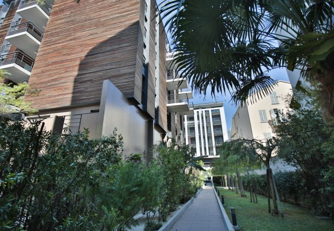 Apartment in Nice - VICTOR HUGO, Very nice apartment with terrace by RIVIERA HOLIDAY HOMES Apartment in Nice - VICTOR HUGO, Very nice apartment with terrace by RIVIERA HOLIDAY HOMES