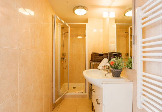 Apartment in Nice - VICTOR HUGO, Very nice apartment with terrace by RIVIERA HOLIDAY HOMES Apartment in Nice - VICTOR HUGO, Very nice apartment with terrace by RIVIERA HOLIDAY HOMES