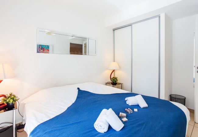 Apartment in Nice - VICTOR HUGO, Very nice apartment with terrace by RIVIERA HOLIDAY HOMES Apartment in Nice - VICTOR HUGO, Very nice apartment with terrace by RIVIERA HOLIDAY HOMES