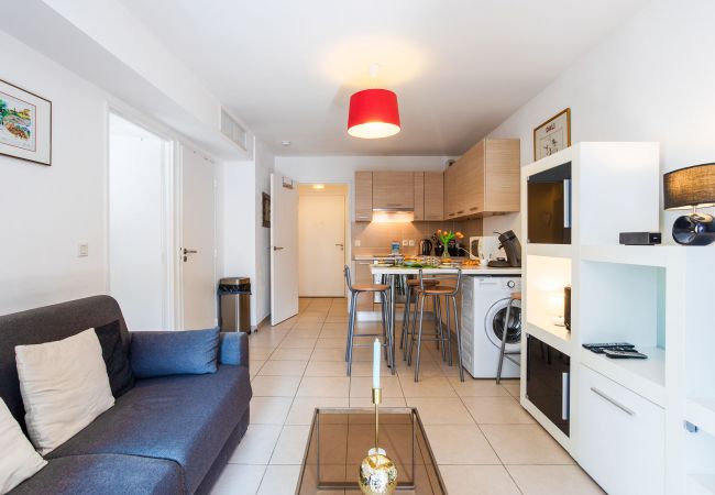 Apartment in Nice - VICTOR HUGO, Very nice apartment with terrace by RIVIERA HOLIDAY HOMES Apartment in Nice - VICTOR HUGO, Very nice apartment with terrace by RIVIERA HOLIDAY HOMES