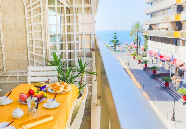  in Nice - MASSENET VIEW, Apartment with a beautiful terrace with sea view by RIVIERA HOLIDAY HOMES 