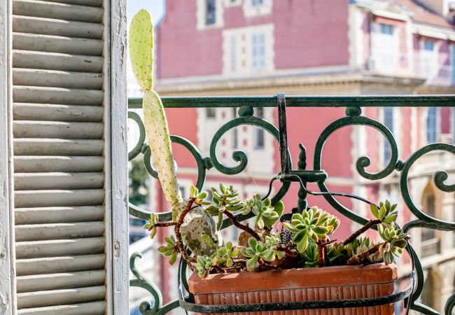 Apartment in Nice - VICTOR HUGO PALAIS, Beautiful apartment BY RIVIERA HOLIDAY HOMES Apartment in Nice - VICTOR HUGO PALAIS, Beautiful apartment BY RIVIERA HOLIDAY HOMES