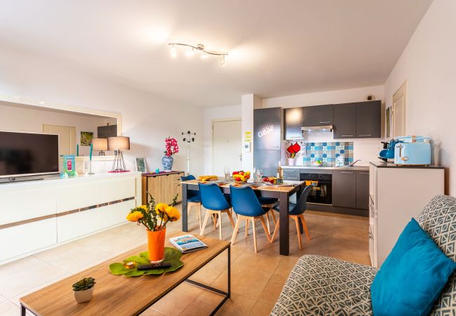 Apartment in Nice - PALAIS OTHELLO, Musiciens district by Riviera Holiday Homes Apartment in Nice - PALAIS OTHELLO, Musiciens district by Riviera Holiday Homes