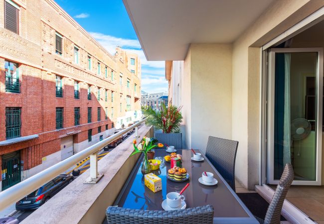 Apartment in Nice - PALAIS OTHELLO, Musiciens district by Riviera Holiday Homes Apartment in Nice - PALAIS OTHELLO, Musiciens district by Riviera Holiday Homes