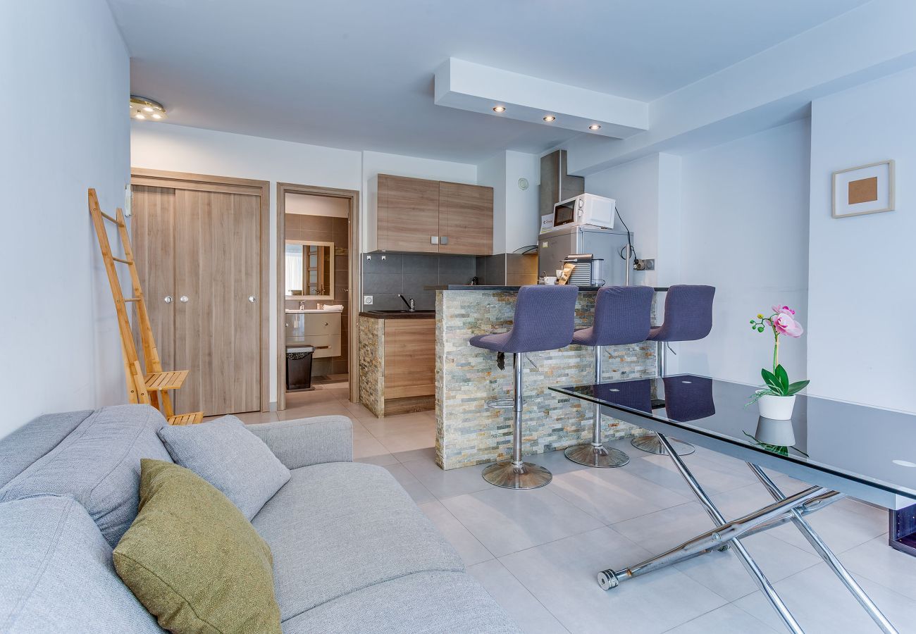 Apartment in Nice - SUEDE 2 - AP4208 By Riviera Holiday Homes
