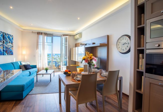 Apartment in Nice - BAMBOO PLAGE AP4220 by Riviera Holiday Homes  Apartment in Nice - BAMBOO PLAGE AP4220 by Riviera Holiday Homes