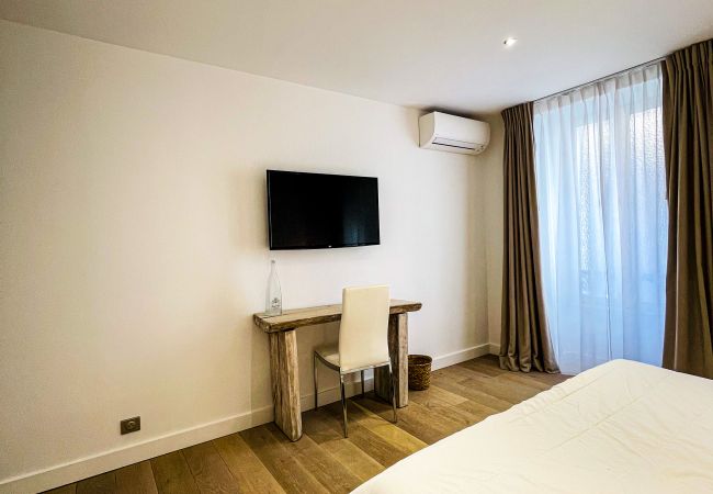 Apartment in Cannes - couleur nature Apartment in Cannes - couleur nature