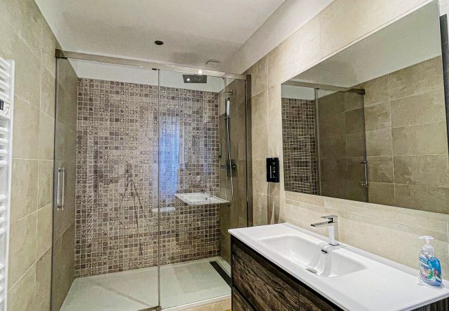 Apartment in Cannes - couleur nature Apartment in Cannes - couleur nature