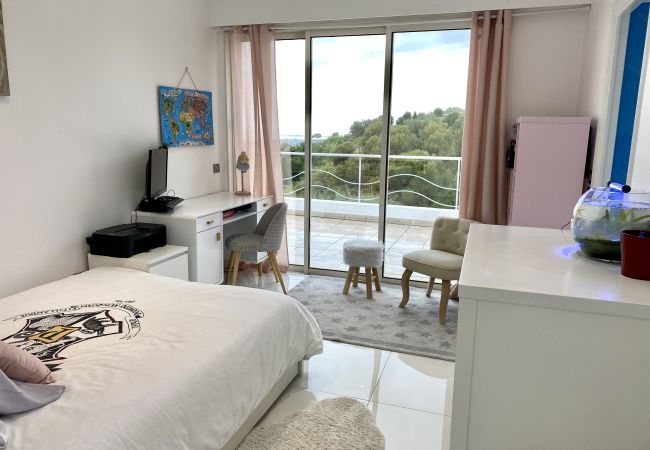 Villa in Nice - Villa Nice Gairaut By Riviera Holiday Homes Villa in Nice - Villa Nice Gairaut By Riviera Holiday Homes