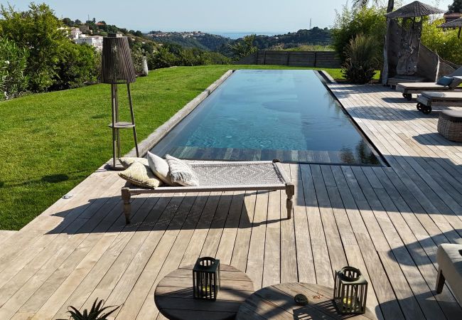 Villa in Nice - VILLA SUNSET BY RIVIERA HOLIDAY HOMES Villa in Nice - VILLA SUNSET BY RIVIERA HOLIDAY HOMES