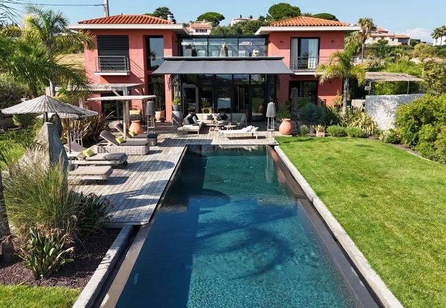 Villa in Nice - VILLA SUNSET BY RIVIERA HOLIDAY HOMES Villa in Nice - VILLA SUNSET BY RIVIERA HOLIDAY HOMES
