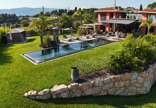 Villa in Nice - VILLA SUNSET BY RIVIERA HOLIDAY HOMES Villa in Nice - VILLA SUNSET BY RIVIERA HOLIDAY HOMES