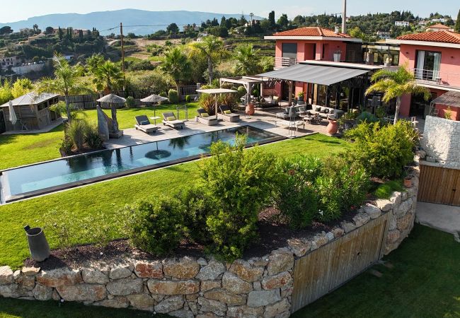 Villa in Nice - VILLA SUNSET BY RIVIERA HOLIDAY HOMES Villa in Nice - VILLA SUNSET BY RIVIERA HOLIDAY HOMES