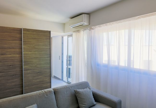 Apartment in Nice - SUEDE 4 By Riviera Holiday Homes