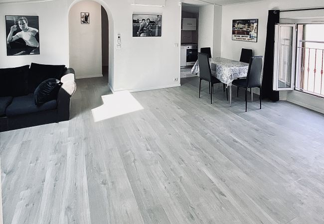 Apartment in Cannes - 48 rue des Serbes top floor Apartment in Cannes - 48 rue des Serbes top floor