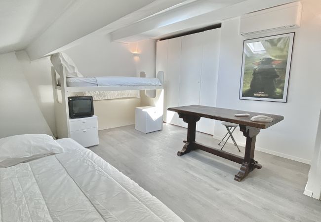 Apartment in Cannes - 48 rue des Serbes top floor Apartment in Cannes - 48 rue des Serbes top floor