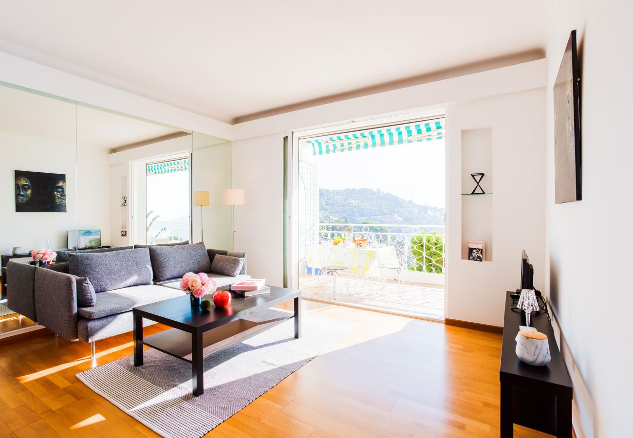 Living room with beautiful sea view