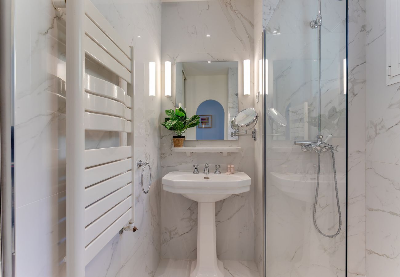 Apartment in Villefranche-sur-Mer - Terrace on the bay 2 by Riviera Holiday Homes 