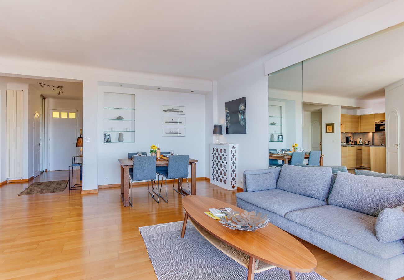 Apartment in Villefranche-sur-Mer - Terrace on the bay 2 by Riviera Holiday Homes 