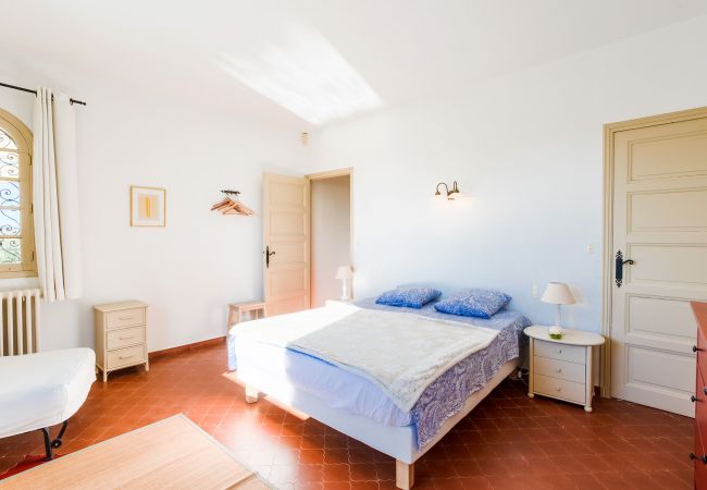 Villa in Roquefort-les-Pins - Villa Les Feuillets VI4250 by Riviera Holiday Homes Villa in Roquefort-les-Pins - Villa Les Feuillets VI4250 by Riviera Holiday Homes