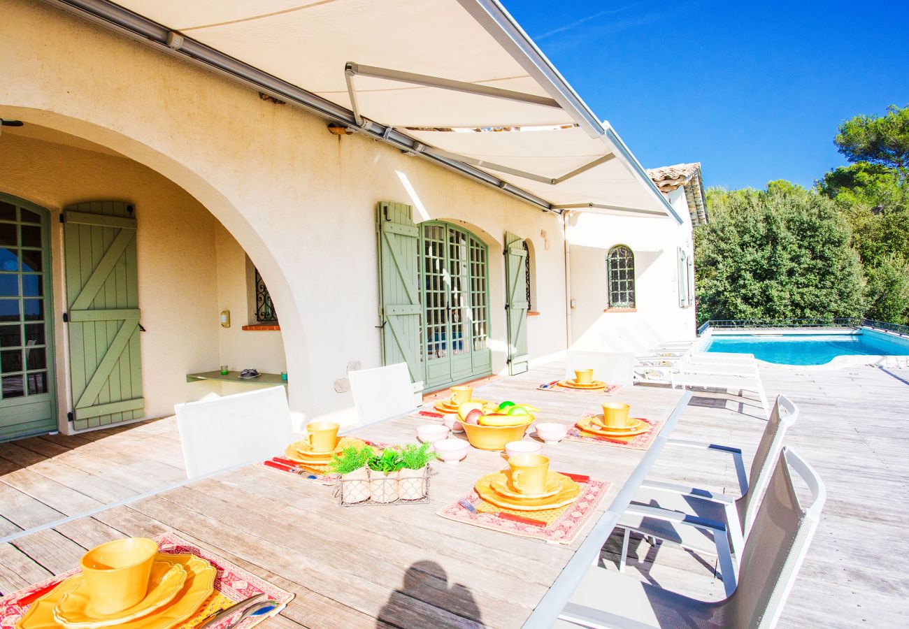 Villa in Roquefort-les-Pins - Villa Les Feuillets VI4250 by Riviera Holiday Homes