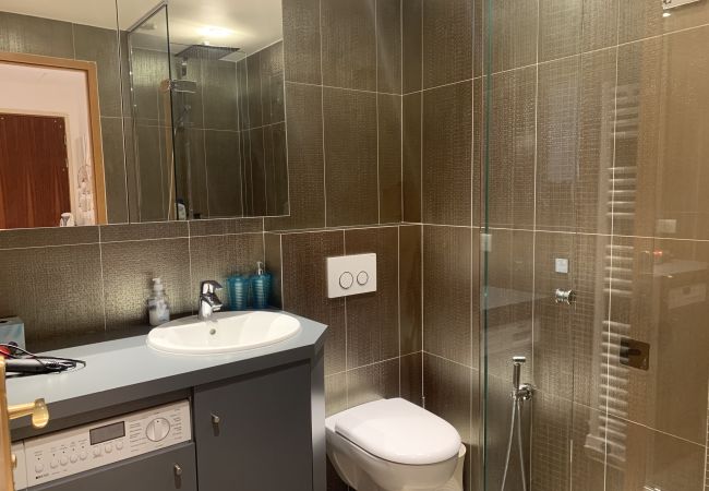 Apartment in Cannes - 12 Mace/Azar12/2P  Apartment in Cannes - 12 Mace/Azar12/2P