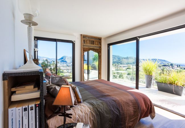 Villa in Nice - Villa Les Sources By Riviera Holiday Homes Villa in Nice - Villa Les Sources By Riviera Holiday Homes