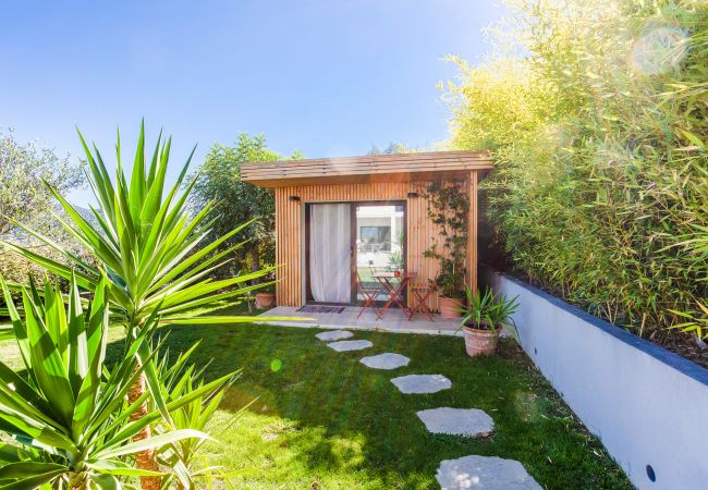 Villa in Nice - Villa Les Sources By Riviera Holiday Homes Villa in Nice - Villa Les Sources By Riviera Holiday Homes