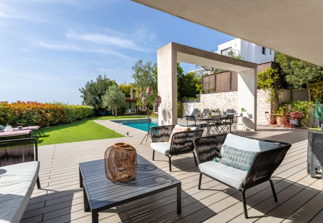 Villa in Nice - Villa Les Sources By Riviera Holiday Homes Villa in Nice - Villa Les Sources By Riviera Holiday Homes