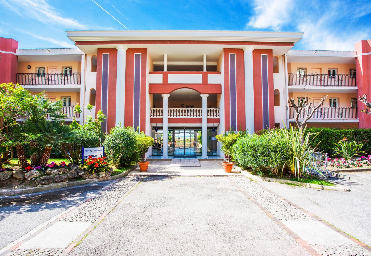 Residence entrance