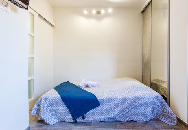 Studio in Beaulieu-sur-Mer - BEAULIEU MARINA By Riviera Holiday Homes Studio in Beaulieu-sur-Mer - BEAULIEU MARINA By Riviera Holiday Homes