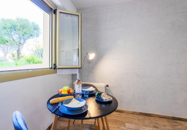 Studio in Beaulieu-sur-Mer - BEAULIEU MARINA By Riviera Holiday Homes Studio in Beaulieu-sur-Mer - BEAULIEU MARINA By Riviera Holiday Homes