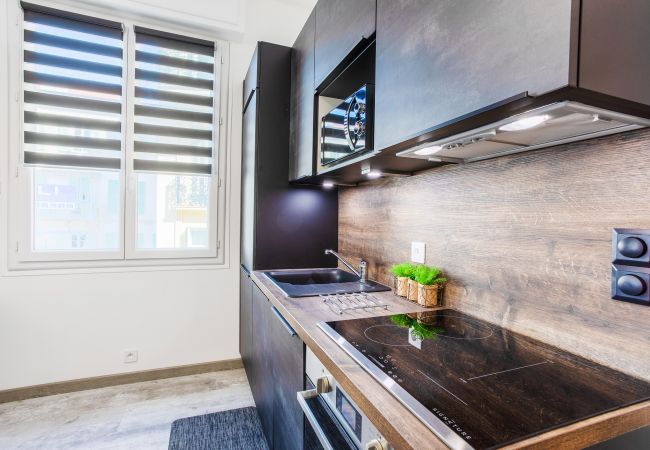 Apartment in Nice - LE TIVOLI II By Riviera Holiday Homes  Apartment in Nice - LE TIVOLI II By Riviera Holiday Homes