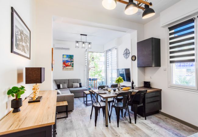 Apartment in Nice - LE TIVOLI II By Riviera Holiday Homes  Apartment in Nice - LE TIVOLI II By Riviera Holiday Homes