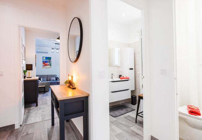 Apartment in Nice - LE TIVOLI II By Riviera Holiday Homes  Apartment in Nice - LE TIVOLI II By Riviera Holiday Homes