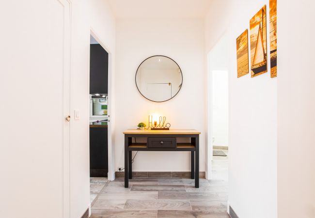 Apartment in Nice - LE TIVOLI II By Riviera Holiday Homes  Apartment in Nice - LE TIVOLI II By Riviera Holiday Homes