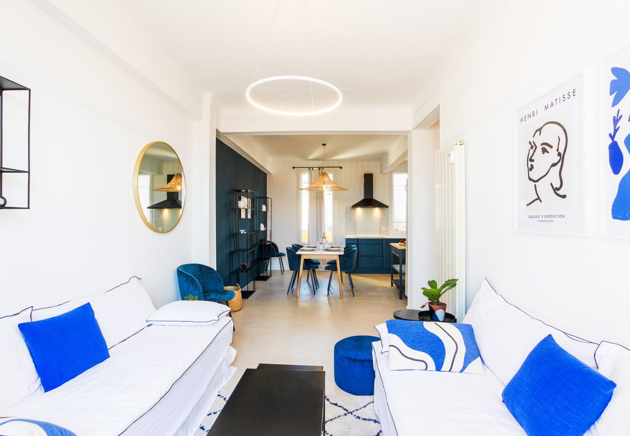 Modern apartment in Nice
