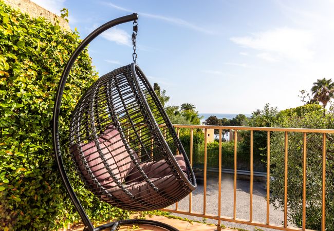 Villa in Eze - VILLA LUNA  By Riviera Holiday Homes Villa in Eze - VILLA LUNA  By Riviera Holiday Homes