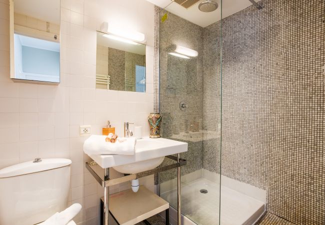 Apartment in Nice - LUNG ARNO  By Riviera Holiday Homes Apartment in Nice - LUNG ARNO  By Riviera Holiday Homes