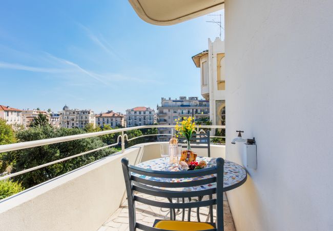 Apartment in Nice - L'IMPERIAL AP4318 By Riviera Holiday Homes  Apartment in Nice - L'IMPERIAL AP4318 By Riviera Holiday Homes