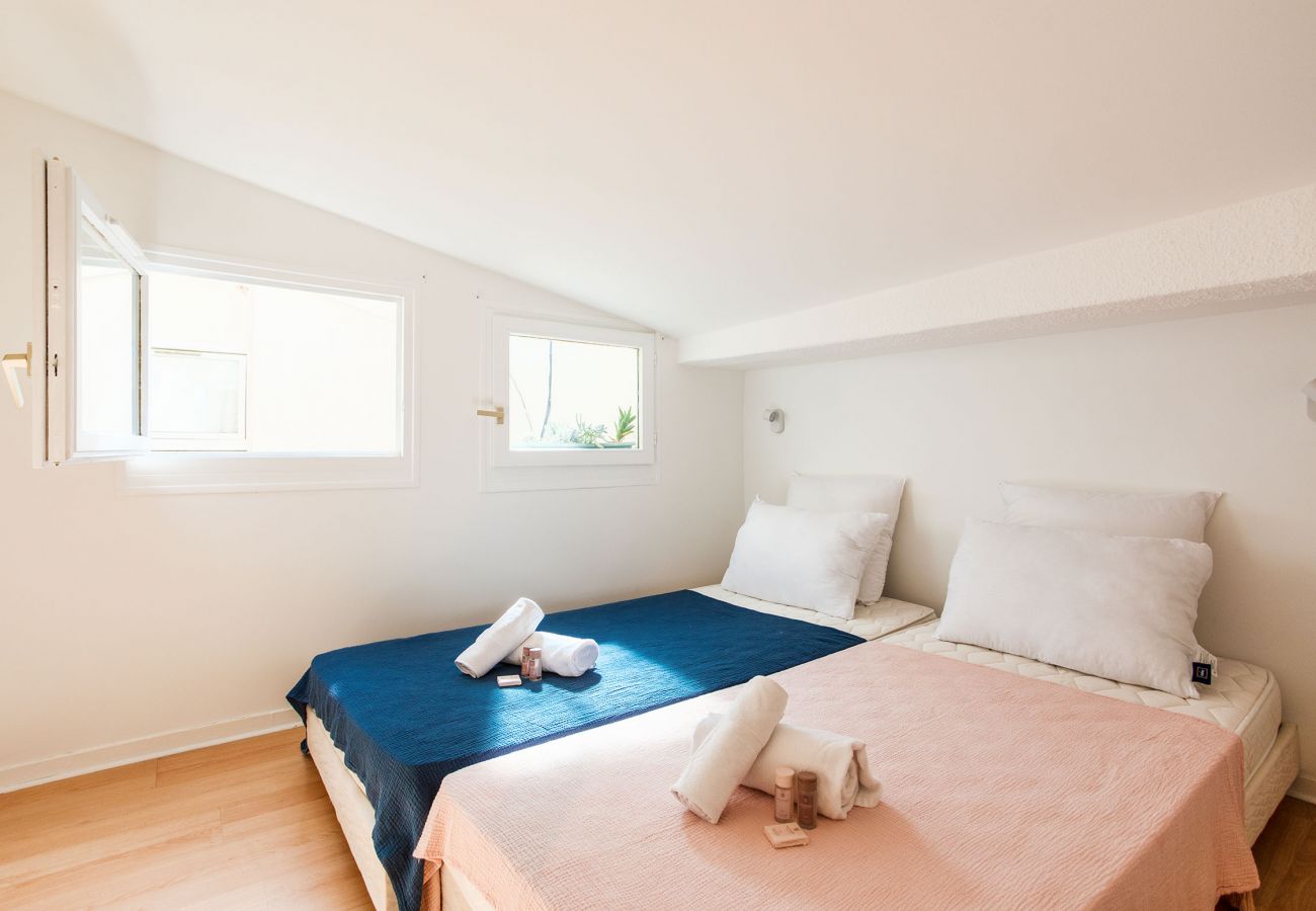 loft bedroom