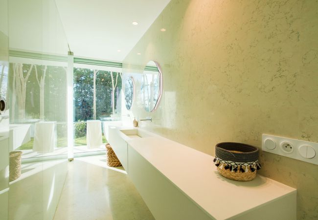 Villa in Nice - VILLA EDEN By Riviera Holiday Homes Villa in Nice - VILLA EDEN By Riviera Holiday Homes