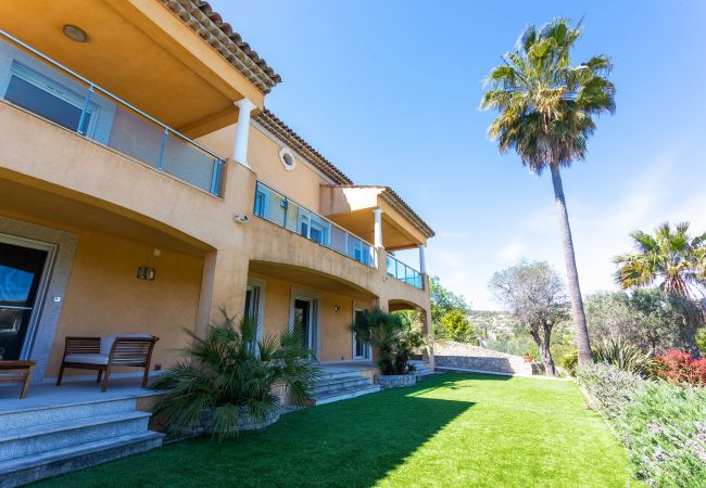 Villa in Golfe Juan - VILLA PARADISIO VI4351 By Riviera Holiday Homes Villa in Golfe Juan - VILLA PARADISIO VI4351 By Riviera Holiday Homes