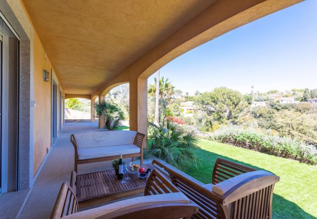 Villa in Golfe Juan - VILLA PARADISIO VI4351 By Riviera Holiday Homes Villa in Golfe Juan - VILLA PARADISIO VI4351 By Riviera Holiday Homes