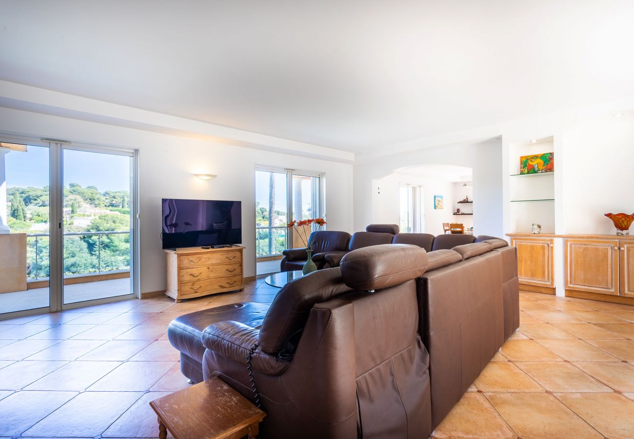 Villa in Golfe Juan - VILLA PARADISIO VI4351 By Riviera Holiday Homes