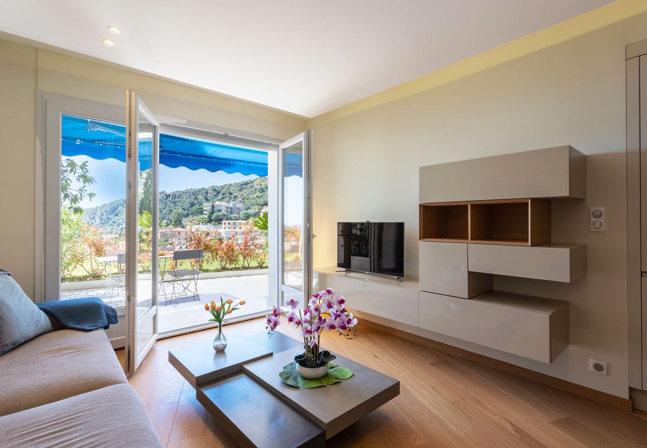 Living room overlooking the exterior