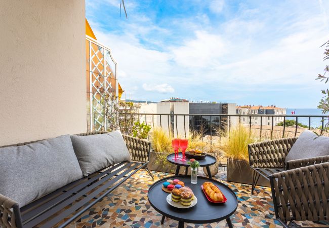 Apartment in Nice - LE FRANCE By Riviera Holiday Homes Apartment in Nice - LE FRANCE By Riviera Holiday Homes